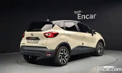 Renault QM3 2016 1.5 гидро в Москве № 2129027, миниатюра 2