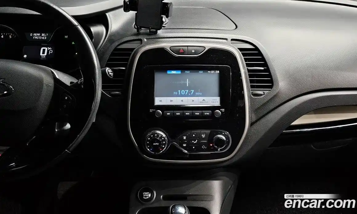 Renault QM3 2016 1.5 гидро в Москве № 2129027, фото 23