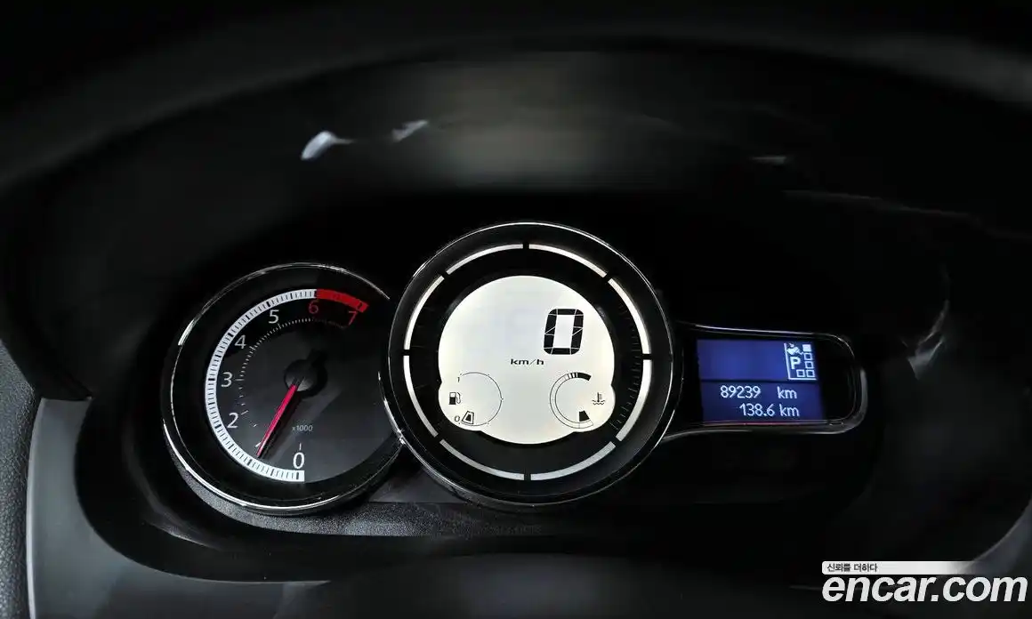 Renault SM3 2016 1.6 гидро в Москве № 2129089, фото 11