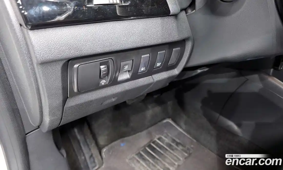 Renault SM3 2016 1.6 гидро в Москве № 2129089, фото 23