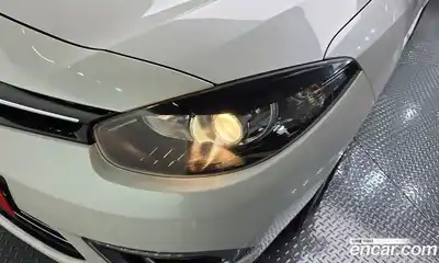 Renault SM3 2016 1.6 гидро в Москве № 2129089, миниатюра 8
