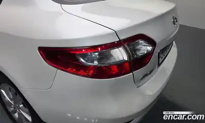 Renault SM3 2016 1.6 гидро в Москве № 2129089, миниатюра 9