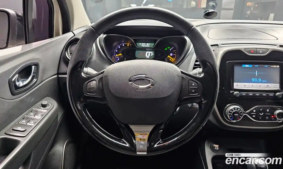 Renault QM3 2015 1.5 гидро в Москве № 2129300, фото 19