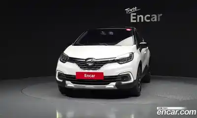 Renault QM3 2017 1.5 гидро в Москве № 2129351, миниатюра 3