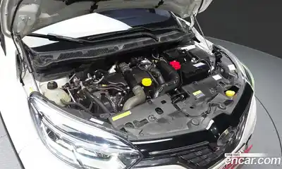 Renault QM3 2017 1.5 гидро в Москве № 2129351, миниатюра 6