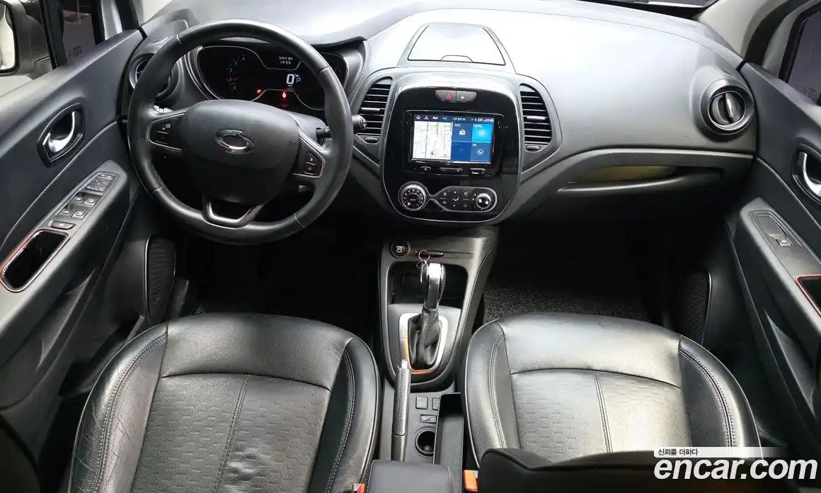 Renault QM3 2017 1.5 гидро в Москве № 2129351, фото 7