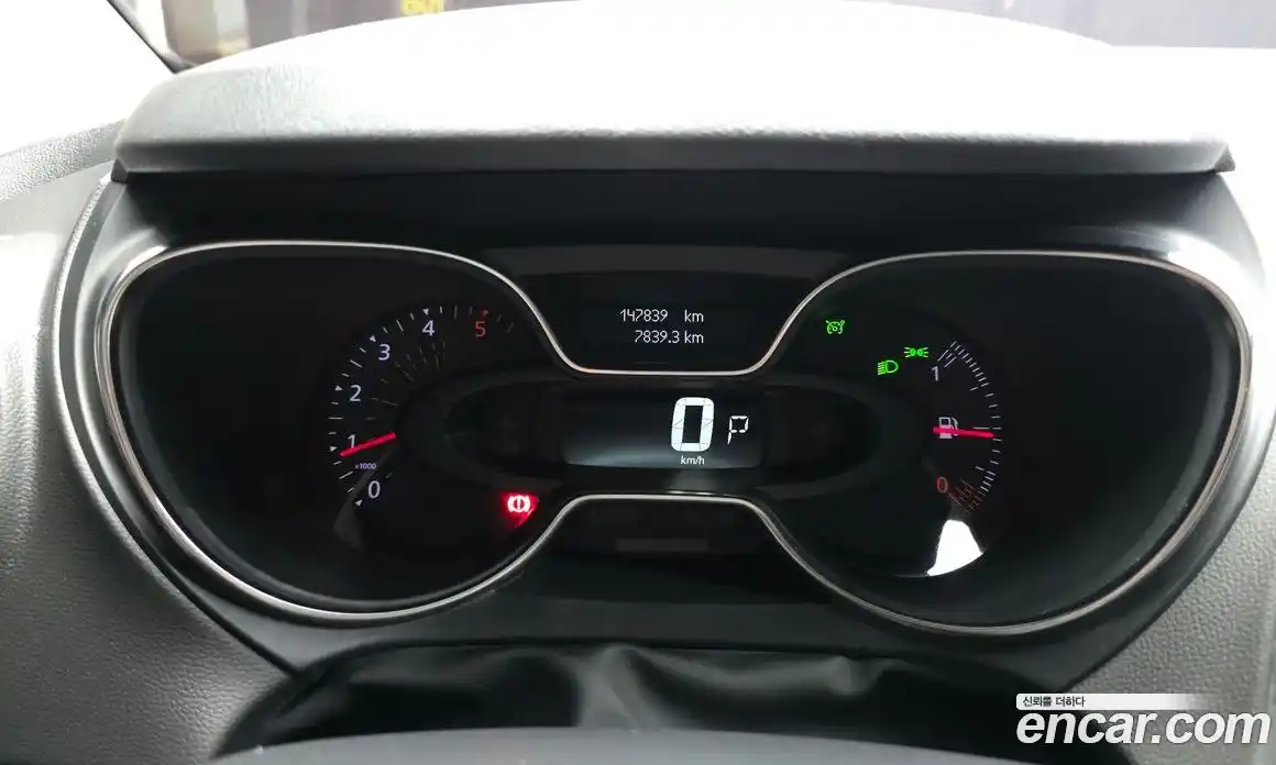 Renault QM3 2017 1.5 гидро в Москве № 2129351, фото 8