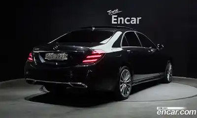 Mercedes-Benz S-Class 2018 3.0 гидро в Москве № 2129393, миниатюра 2