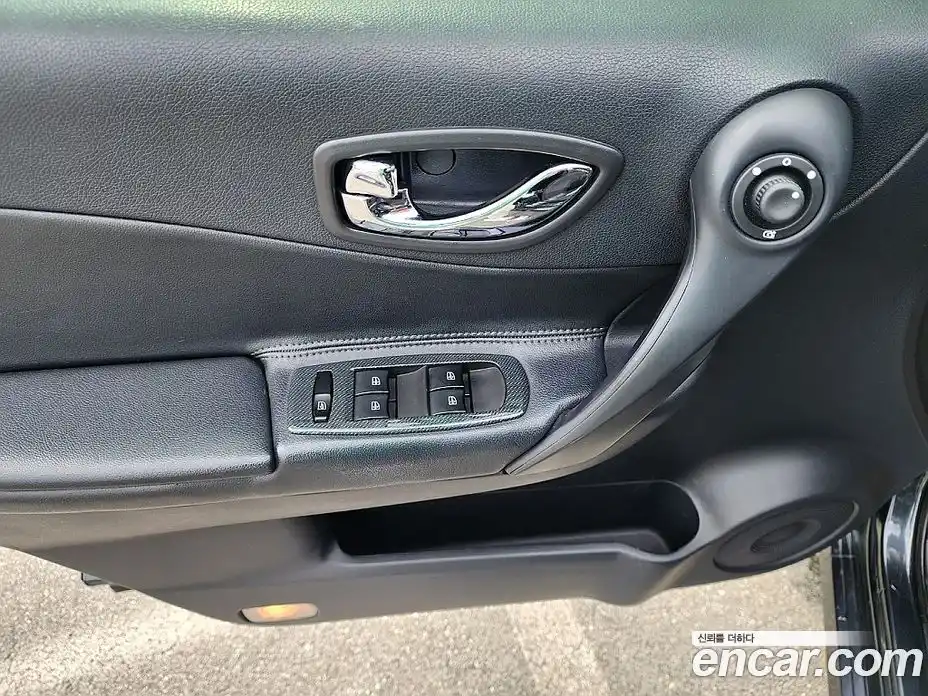 Renault QM5 2012 2.0 гидро в Москве № 2129716, фото 13