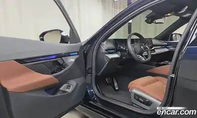 BMW 5-Series 2025 2.0 гидро в Москве № 2129800, миниатюра 12