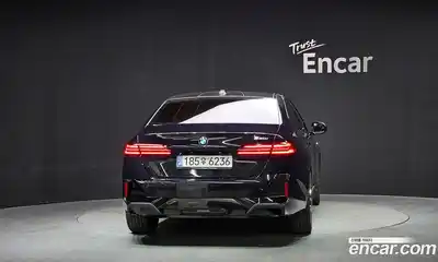 BMW 5-Series 2025 2.0 гидро в Москве № 2129809, миниатюра 4