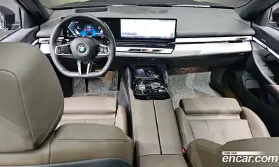 BMW 5-Series 2025 2.0 гидро в Москве № 2129809, миниатюра 10