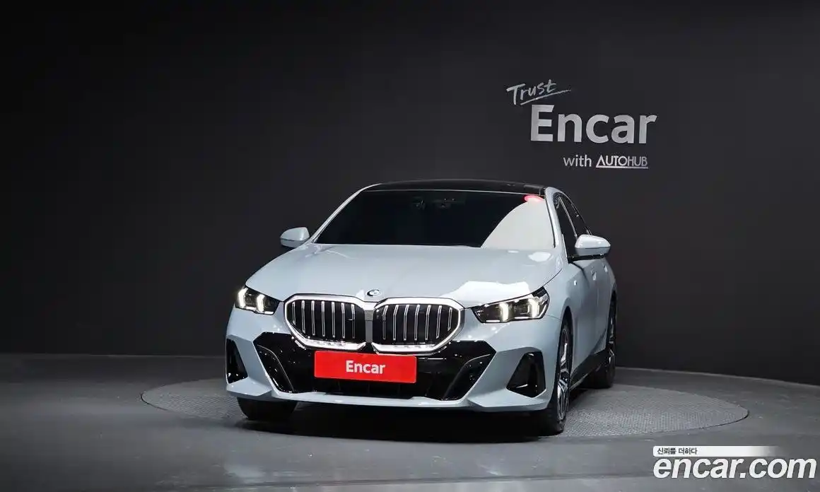 BMW 5-Series 2024 2.0 гидро в Москве № 2129906, фото 3