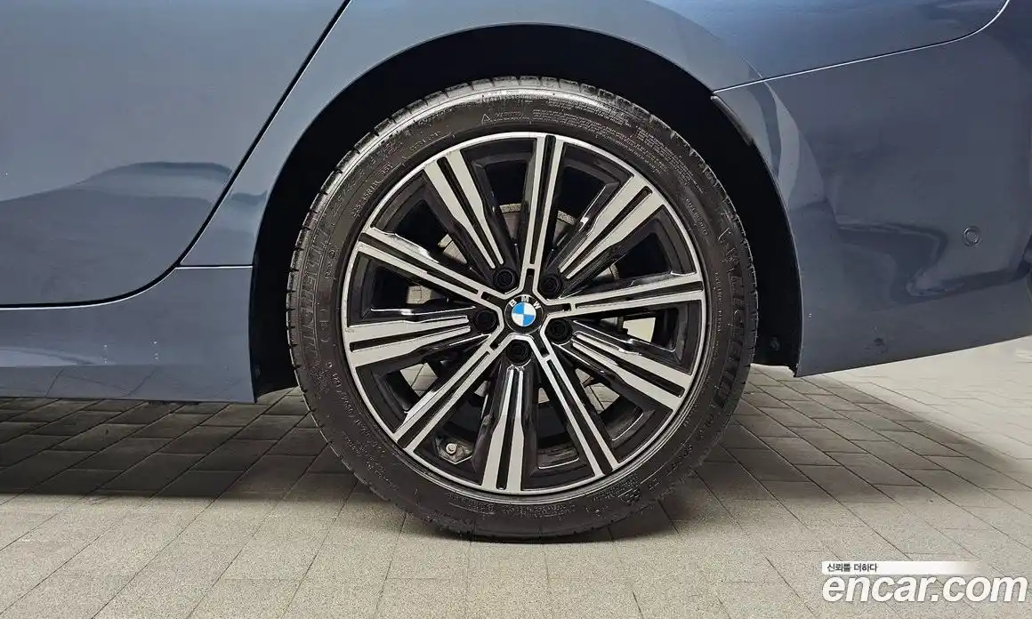 BMW 3-Series 2025 2.0 гидро в Москве № 2129927, фото 7
