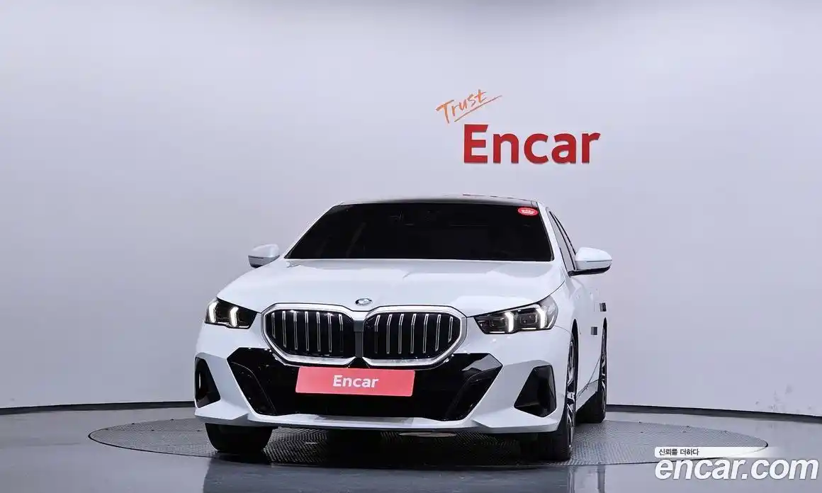 BMW 5-Series 2025 2.0 гидро в Москве № 2130048, фото 3