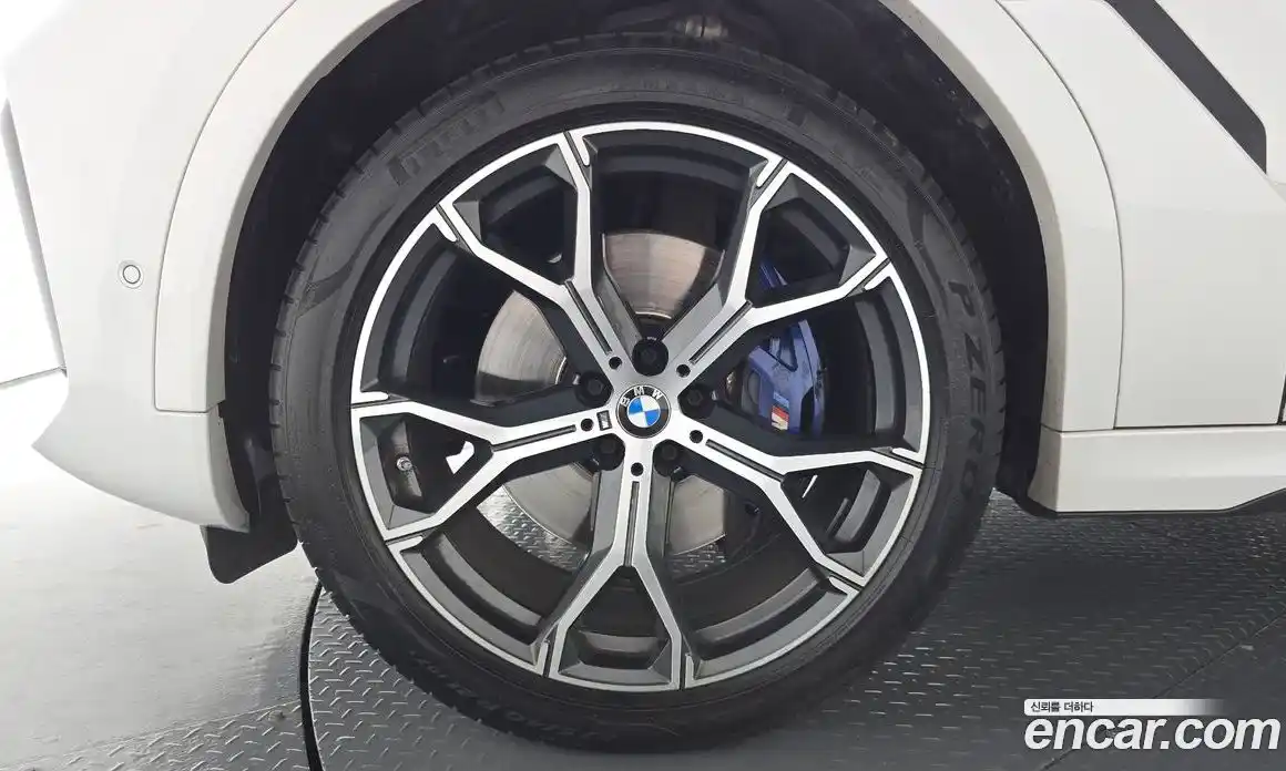 BMW X6 2022 3.0 гидро в Москве № 2130118, фото 4