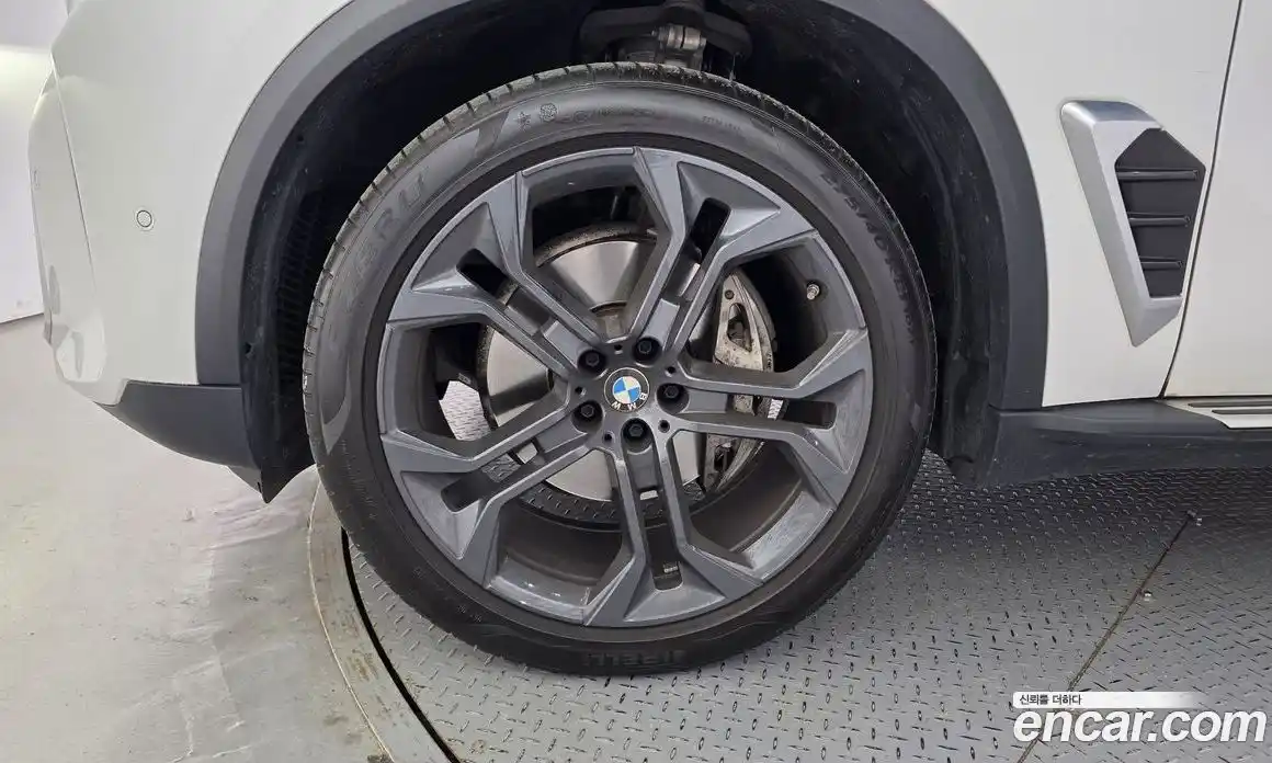 BMW X5 2024 3.0 гидро в Москве № 2130236, фото 5
