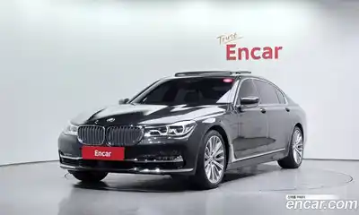 BMW 7-Series 750Li xDrive Premium