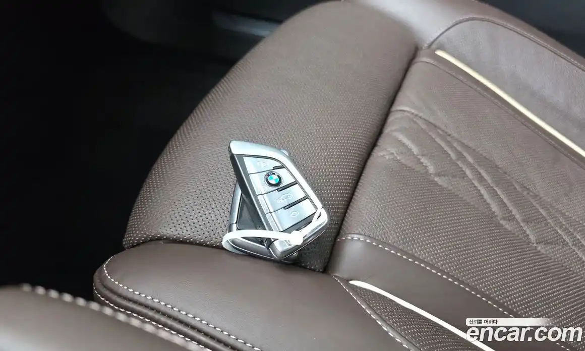 BMW 7-Series 2017 4.4 гидро в Москве № 2130357, фото 29