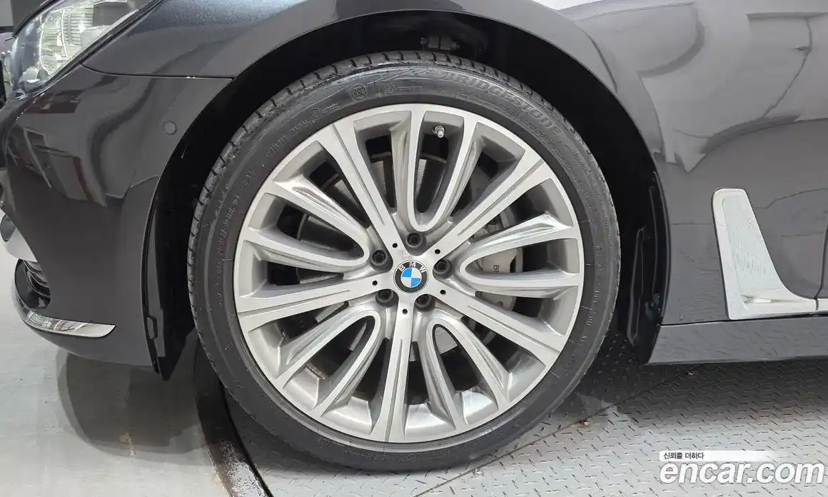 BMW 7-Series 2017 4.4 гидро в Москве № 2130357, фото 5
