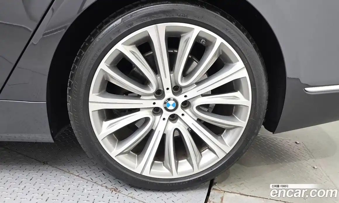 BMW 7-Series 2017 4.4 гидро в Москве № 2130357, фото 7
