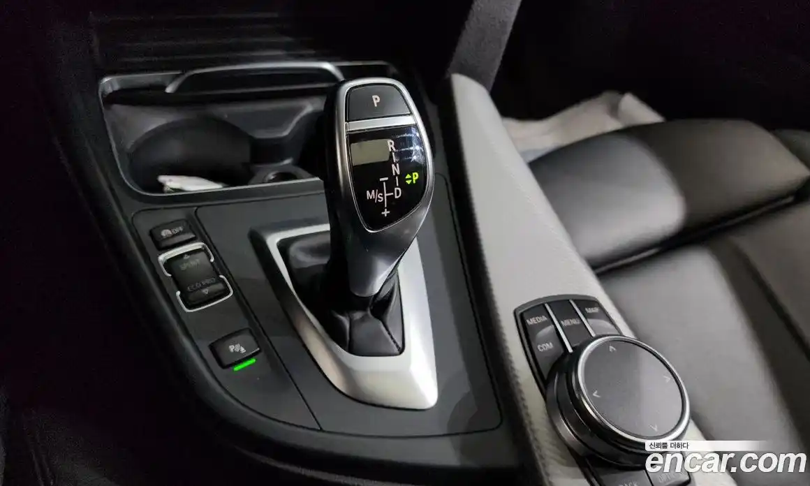 BMW 3-Series 2018 2.0 гидро в Москве № 2130665, фото 12