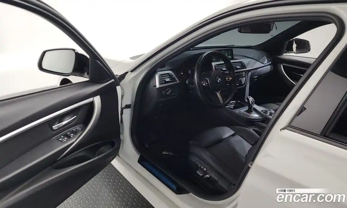 BMW 3-Series 2018 2.0 гидро в Москве № 2130665, фото 13