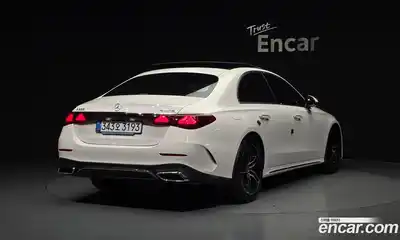 Mercedes-Benz E-Class 2025 2.0 гидро в Москве № 2130812, миниатюра 2