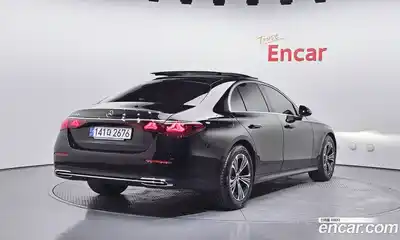 Mercedes-Benz E-Class 2024 2.0 гидро в Москве № 2130869, миниатюра 2