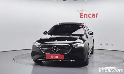 Mercedes-Benz E-Class 2024 2.0 гидро в Москве № 2130869, миниатюра 3