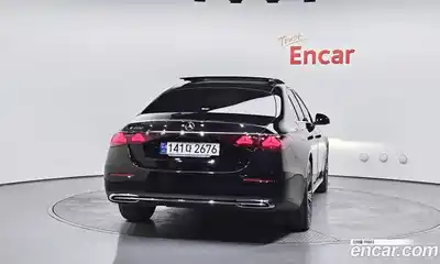 Mercedes-Benz E-Class 2024 2.0 гидро в Москве № 2130869, миниатюра 4