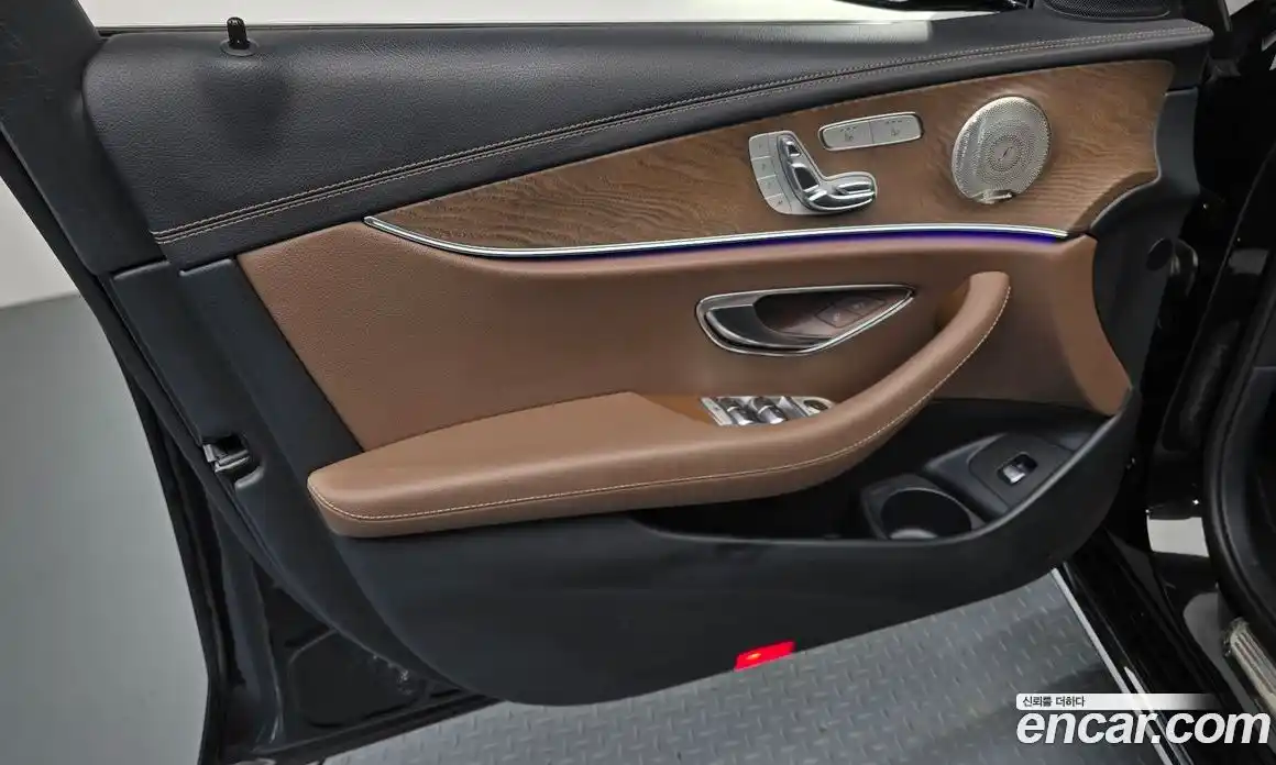 Mercedes-Benz E-Class 2023 1.9 гидро в Москве № 2130921, фото 14