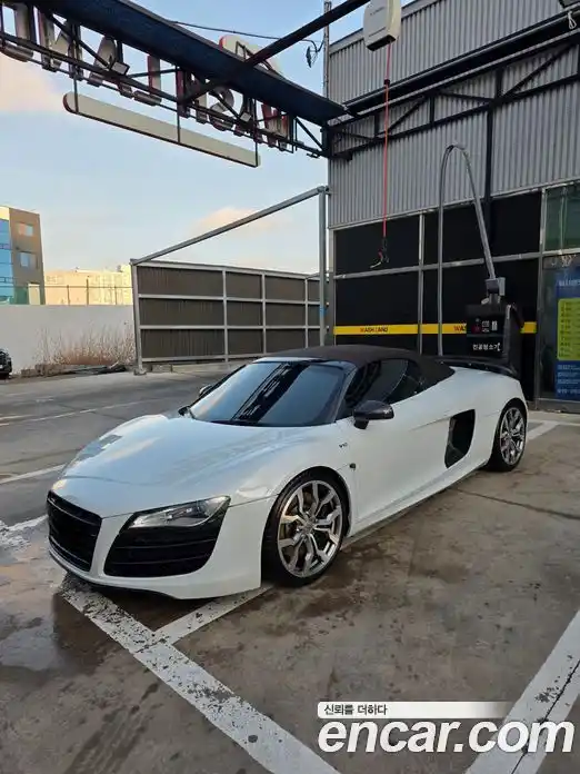 Audi R8 2012 5.2 механика в Москве № 2131462, фото 9