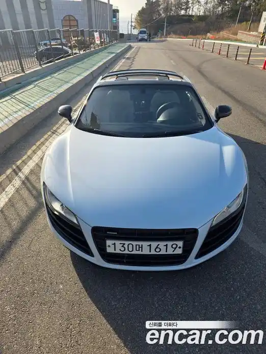 Audi R8 2012 5.2 механика в Москве № 2131462, фото 10