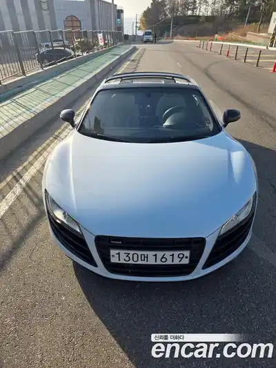 Audi R8 2012 5.2 механика в Москве № 2131462, миниатюра 10