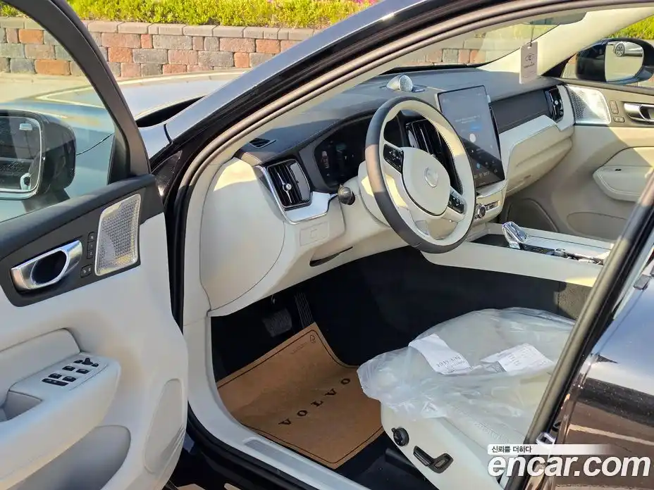 Volvo XC60 2026 2.0 гидро в Москве № 2131488, фото 6
