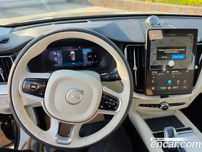 Volvo XC60 2026 2.0 гидро в Москве № 2131488, миниатюра 8