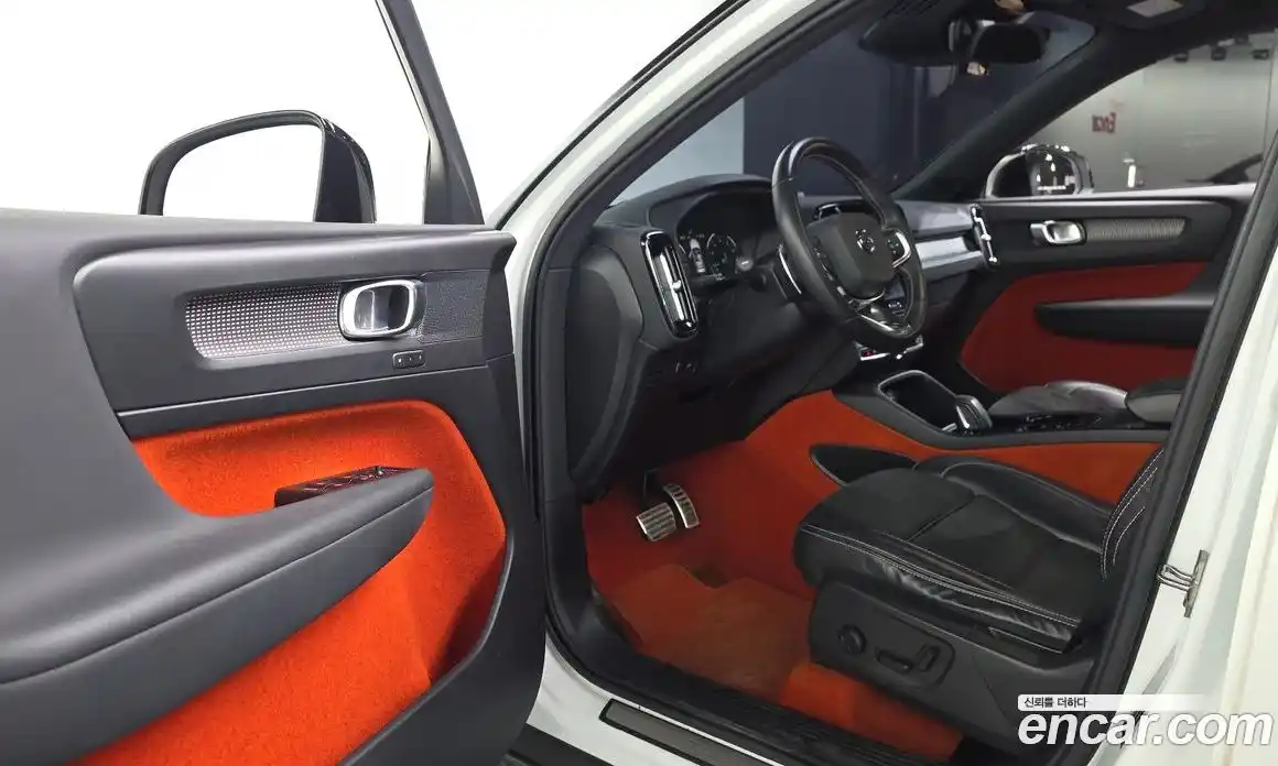 Volvo XC40 2019 2.0 гидро в Москве № 2131574, фото 12