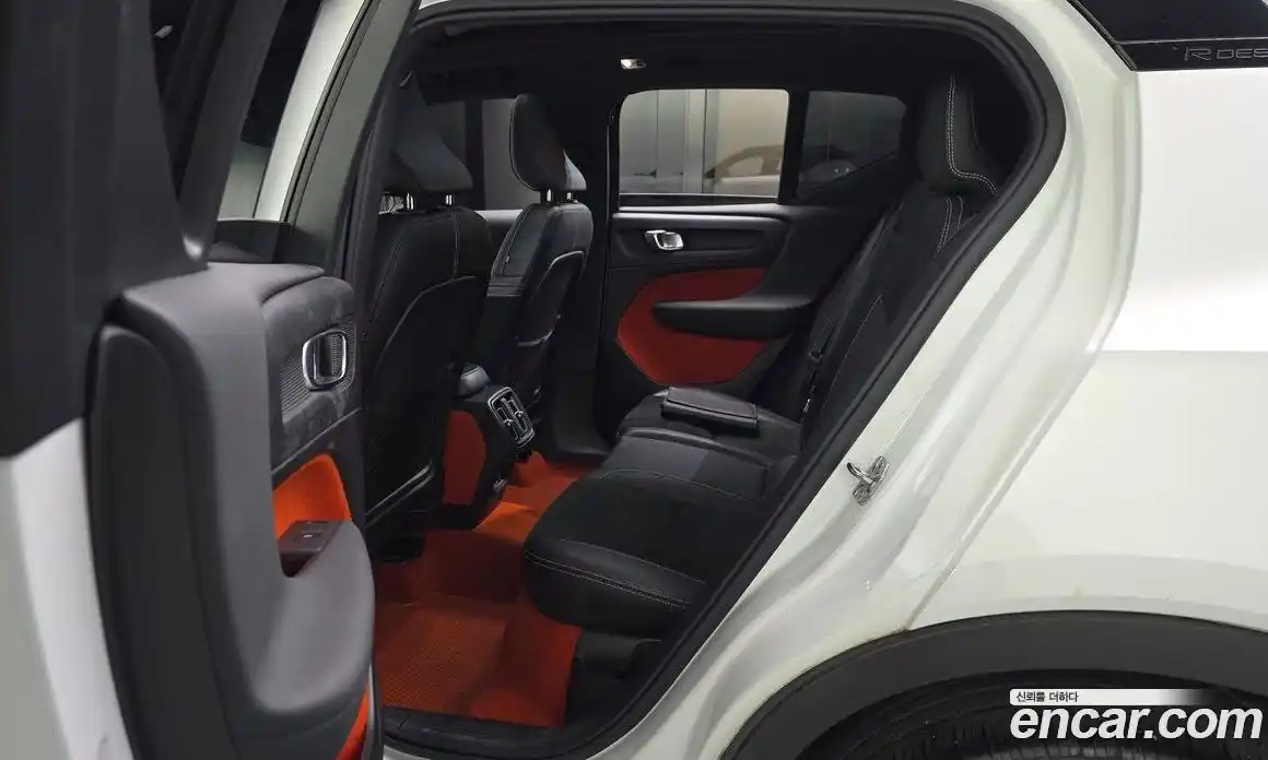 Volvo XC40 2019 2.0 гидро в Москве № 2131574, фото 15