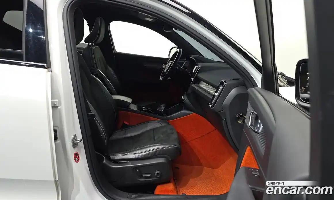 Volvo XC40 2019 2.0 гидро в Москве № 2131574, фото 16