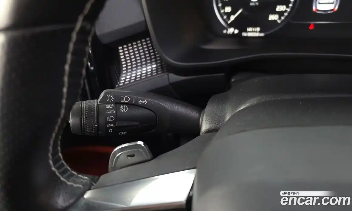 Volvo XC40 2019 2.0 гидро в Москве № 2131574, фото 28