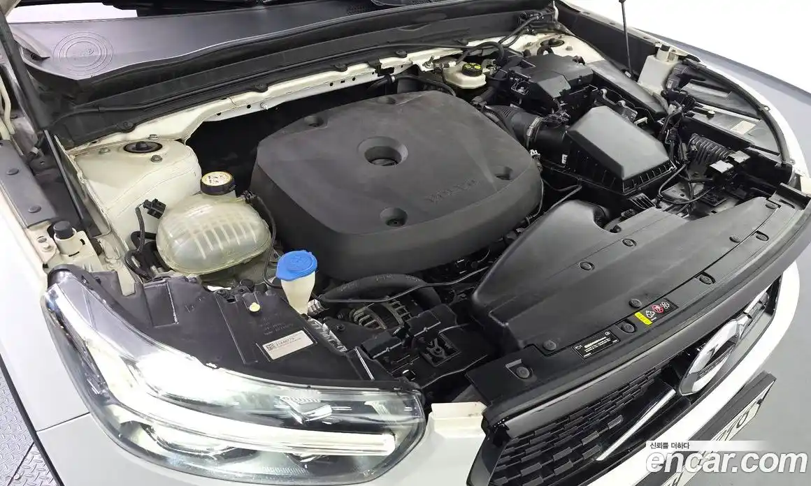 Volvo XC40 2019 2.0 гидро в Москве № 2131574, фото 5
