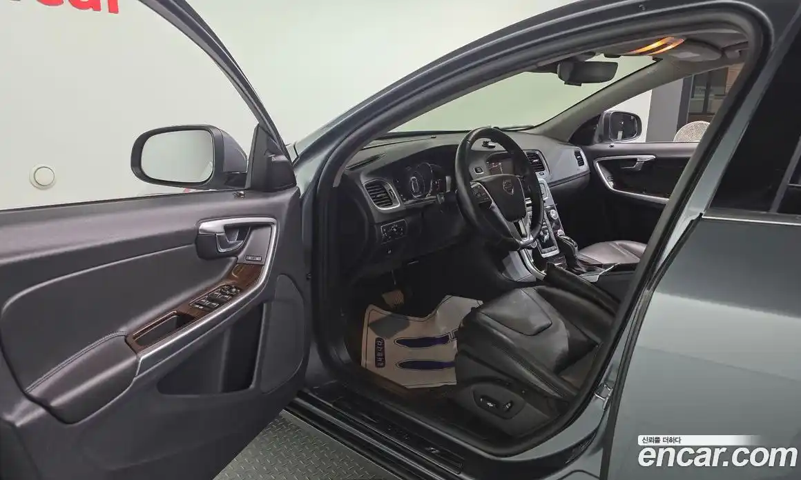 Volvo S60 2017 2.0 гидро в Москве № 2131577, фото 10