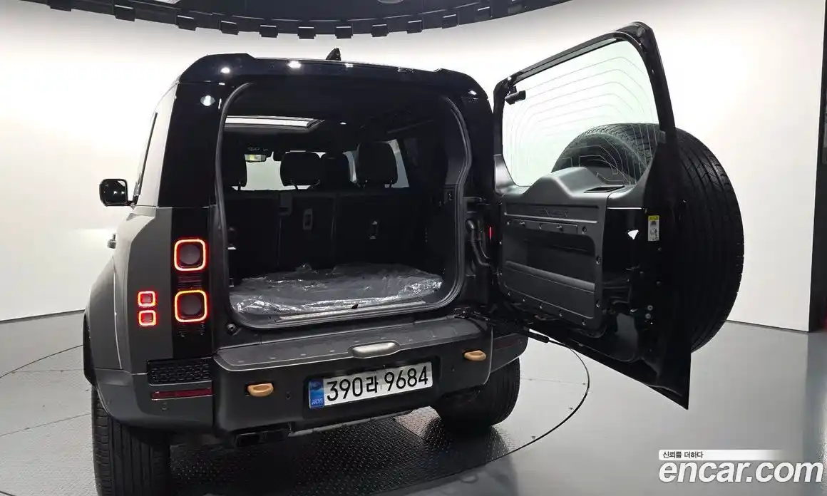 Land Rover Defender 2025 4.4 гидро в Москве № 2131828, фото 20