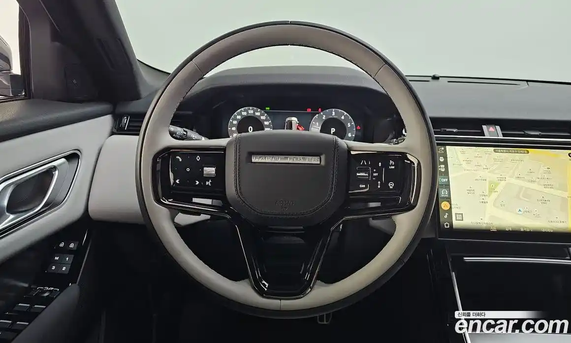 Land Rover Range-Rover Velar 2024 2.0 гидро в Москве № 2131841, фото 13
