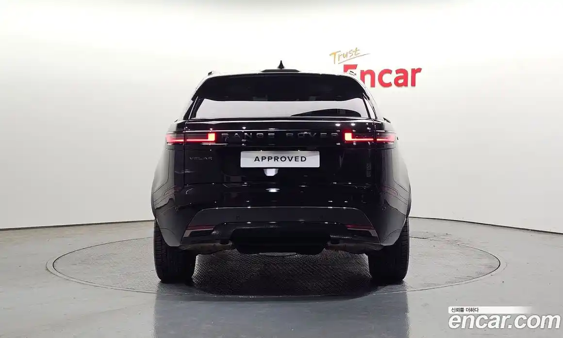 Land Rover Range-Rover Velar 2024 2.0 гидро в Москве № 2131841, фото 7