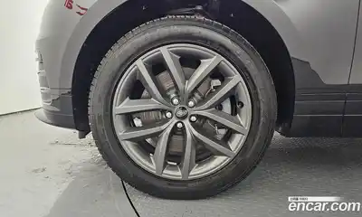 Land Rover Range-Rover Velar 2024 2.0 гидро в Москве № 2131841, миниатюра 9