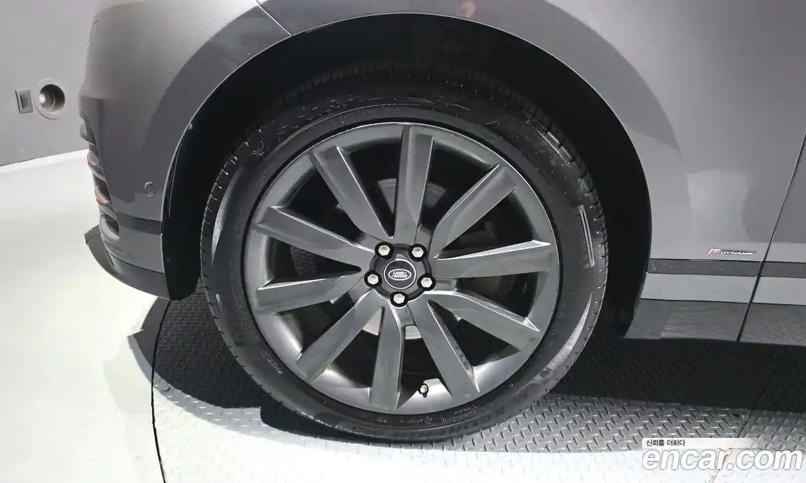 Land Rover Range-Rover Velar 2018 3.0 гидро в Москве № 2131933, фото 5