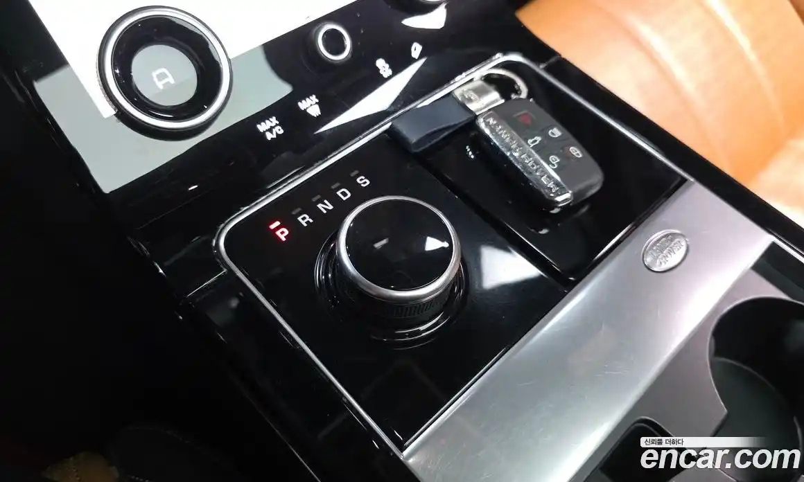 Land Rover Range-Rover Velar 2018 3.0 гидро в Москве № 2131933, фото 9