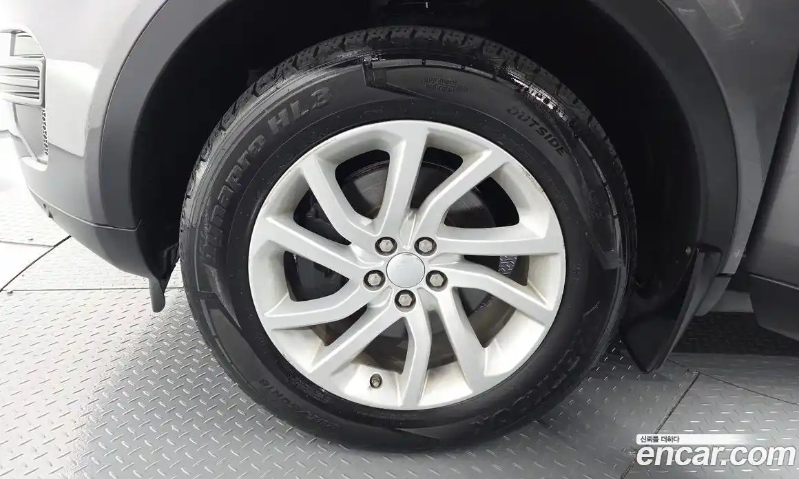 Land Rover Discovery Sport 2017 2.0 гидро в Москве № 2131935, фото 5